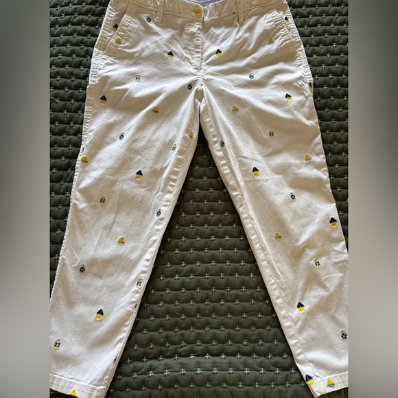 Talbots Nautical Embroidered White Patterned Girlfriend Chinos, Size 6P - Picture 2 of 10